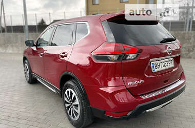 Внедорожник / Кроссовер Nissan Rogue 2016 в Первомайске