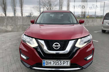 Внедорожник / Кроссовер Nissan Rogue 2016 в Первомайске