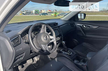 Внедорожник / Кроссовер Nissan Rogue 2016 в Львове