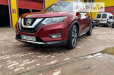 Позашляховик / Кросовер Nissan Rogue 2017 в Бориславі