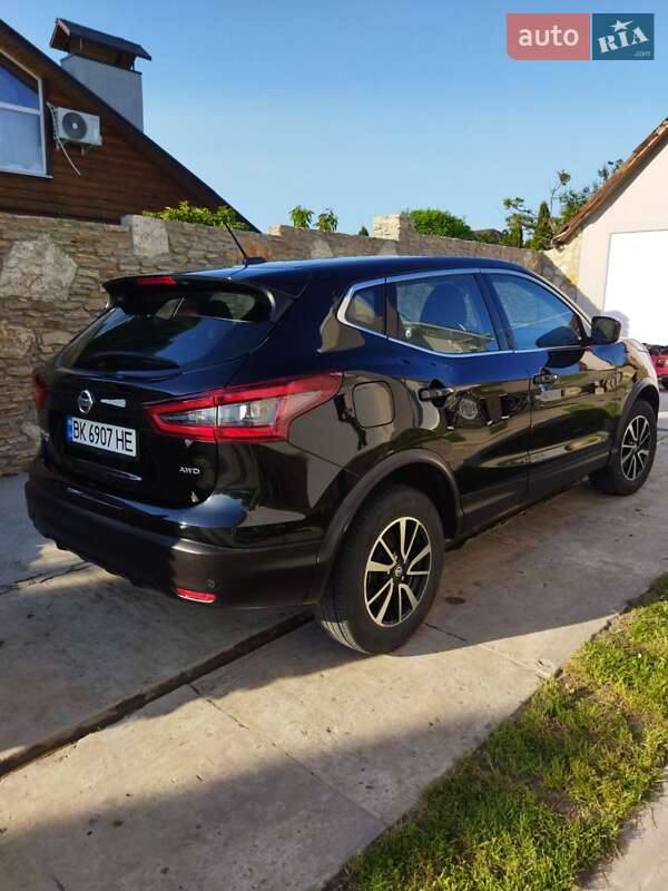 Позашляховик / Кросовер Nissan Rogue 2020 в Дубні