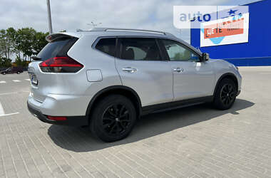 Внедорожник / Кроссовер Nissan Rogue 2017 в 