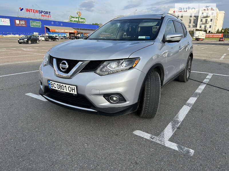Позашляховик / Кросовер Nissan Rogue 2016 в Львові