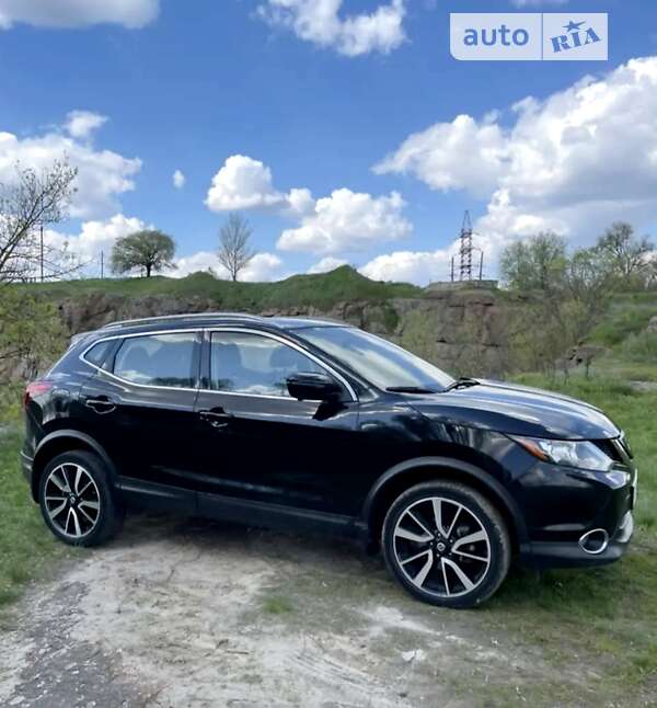 Внедорожник / Кроссовер Nissan Rogue 2019 в Кропивницком