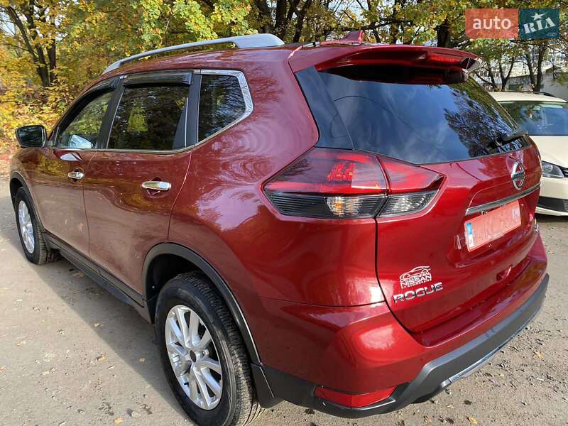 Внедорожник / Кроссовер Nissan Rogue 2017 в Одессе