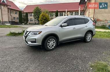 Внедорожник / Кроссовер Nissan Rogue 2016 в Сколе