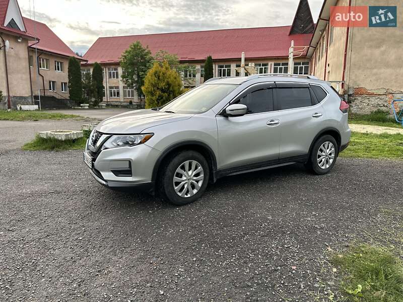 Внедорожник / Кроссовер Nissan Rogue 2016 в Сколе