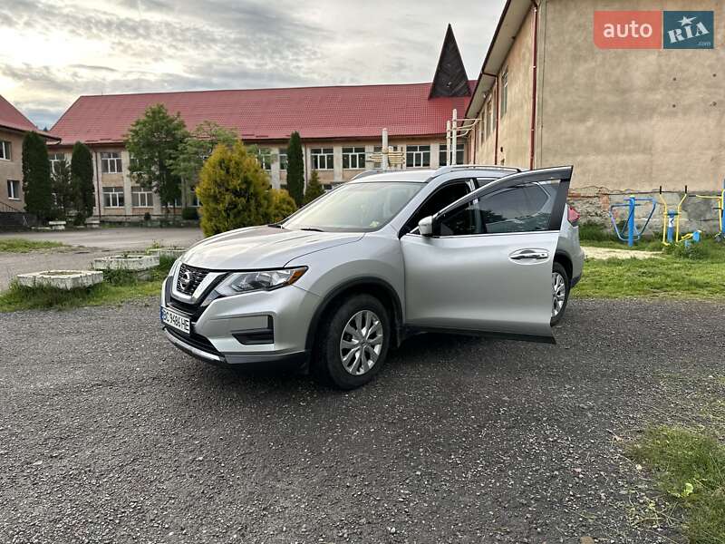 Nissan Rogue 2016