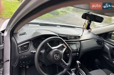 Внедорожник / Кроссовер Nissan Rogue 2016 в Сколе