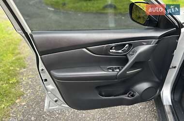 Внедорожник / Кроссовер Nissan Rogue 2016 в Сколе