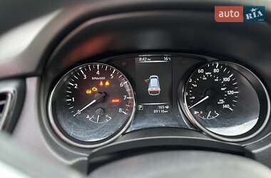 Внедорожник / Кроссовер Nissan Rogue 2016 в Сколе