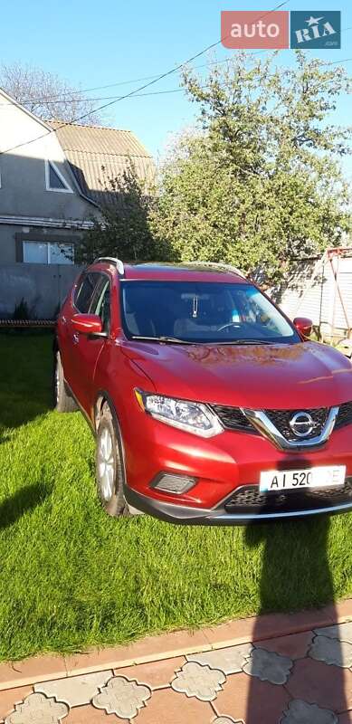 Внедорожник / Кроссовер Nissan Rogue 2015 в Яготине