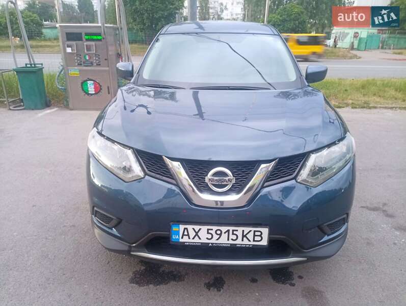 Внедорожник / Кроссовер Nissan Rogue 2015 в Харькове