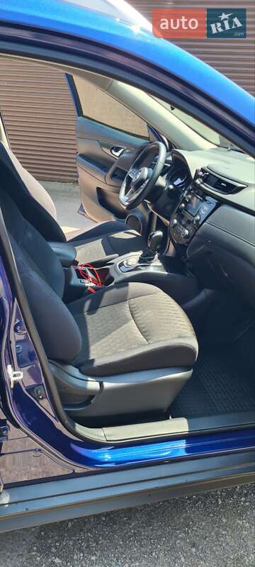 Позашляховик / Кросовер Nissan Rogue 2017 в Одесі