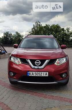 Позашляховик / Кросовер Nissan Rogue 2015 в Харкові