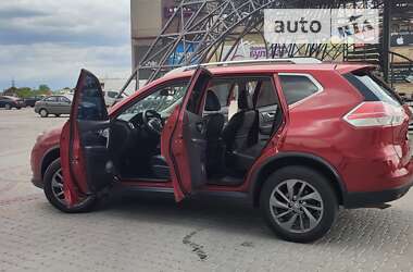 Позашляховик / Кросовер Nissan Rogue 2015 в Харкові