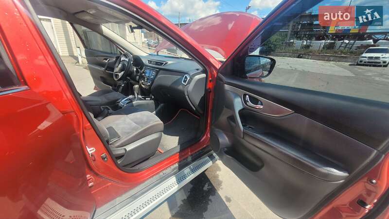 Внедорожник / Кроссовер Nissan Rogue 2016 в Белой Церкви