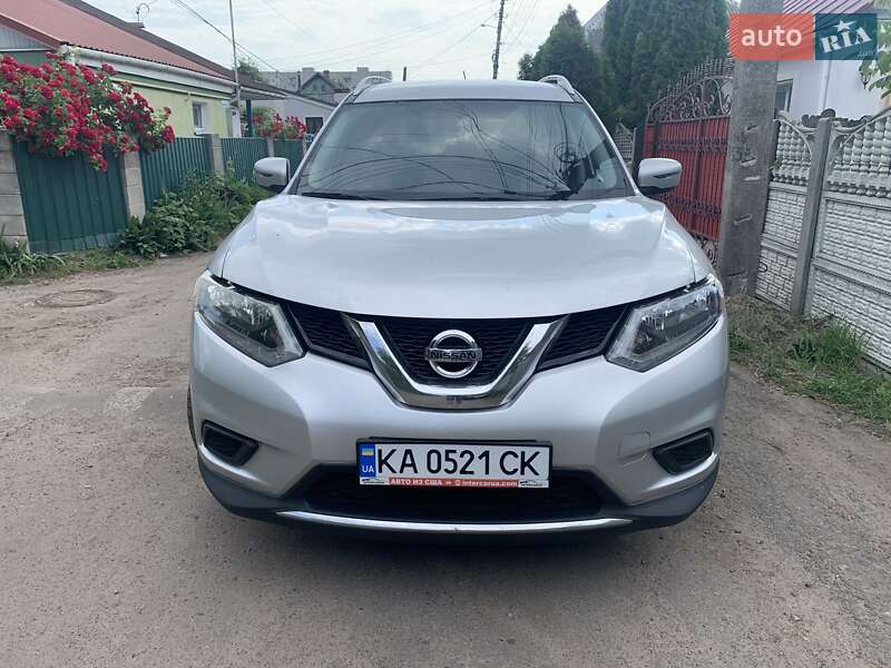 Позашляховик / Кросовер Nissan Rogue 2015 в Житомирі