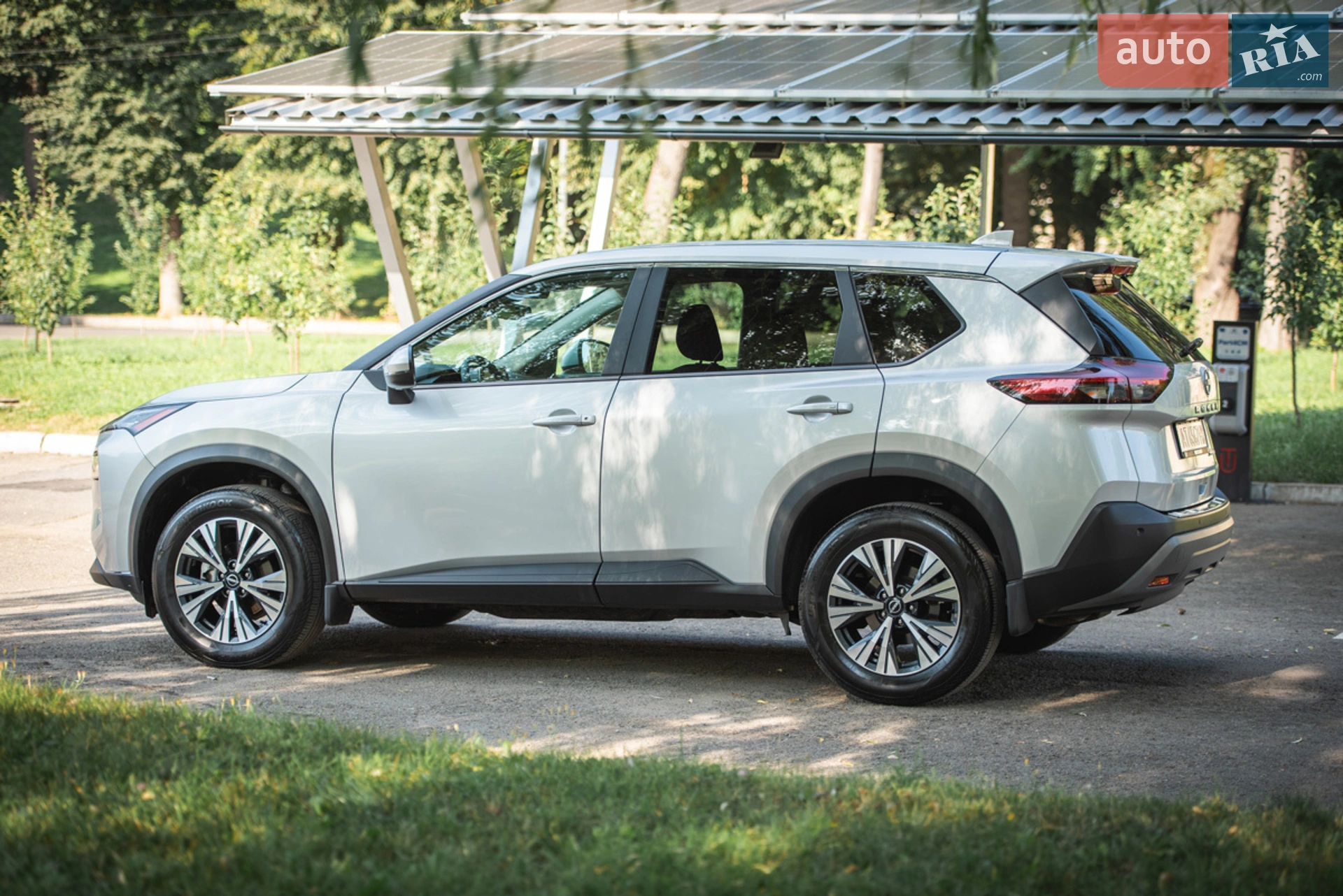 2022 Nissan Rogue - мініатюра 11