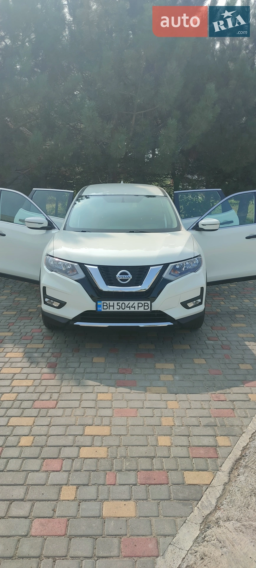 2017 Nissan Rogue - мініатюра 2