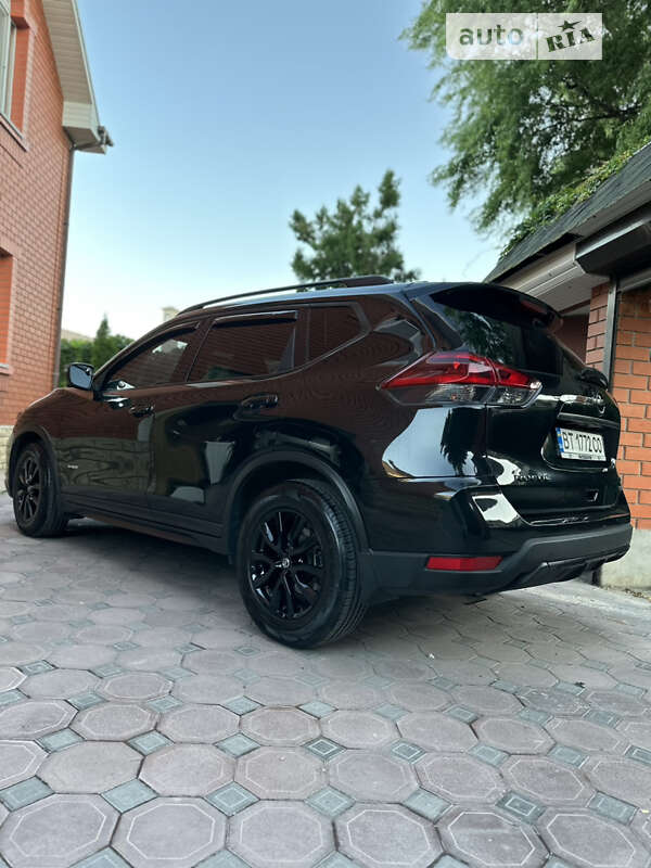 Внедорожник / Кроссовер Nissan Rogue 2018 в Киеве