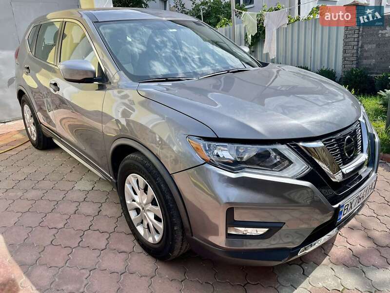 Позашляховик / Кросовер Nissan Rogue 2018 в Хмельницькому