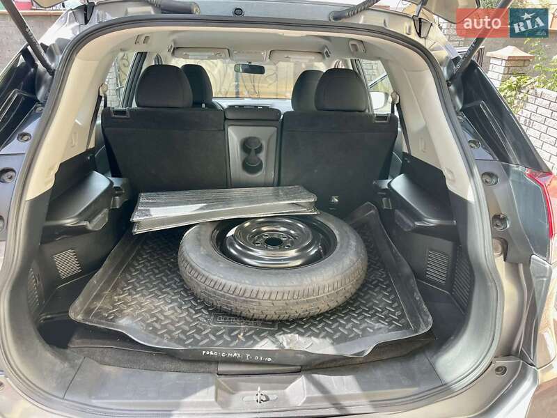 Позашляховик / Кросовер Nissan Rogue 2018 в Хмельницькому