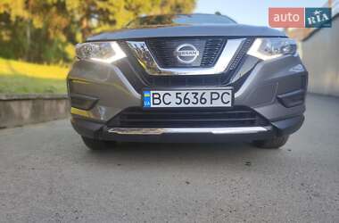 Внедорожник / Кроссовер Nissan Rogue 2017 в Львове