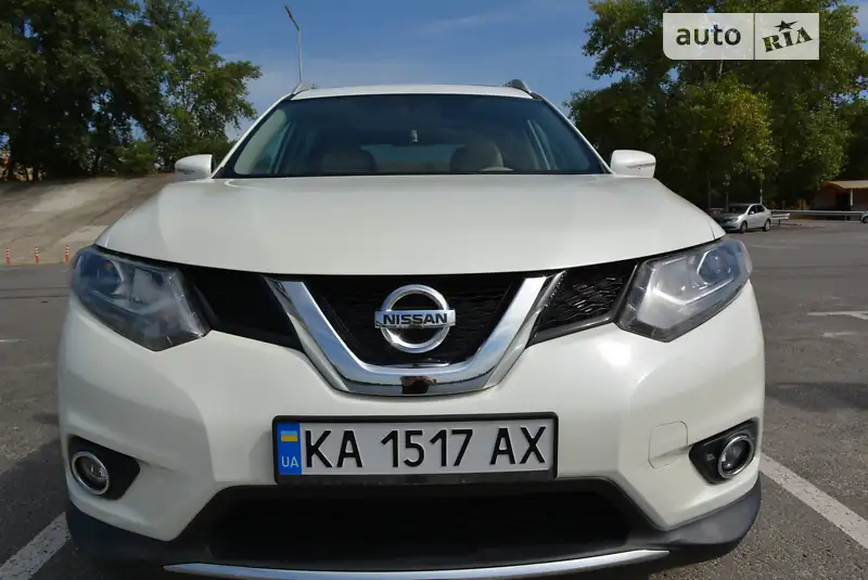 Внедорожник / Кроссовер Nissan Rogue 2015 в 