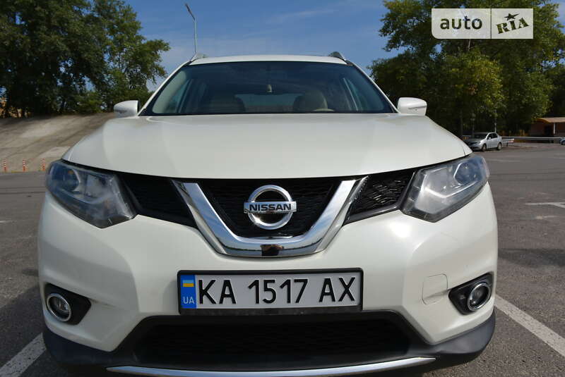 Позашляховик / Кросовер Nissan Rogue 2015 в Києві
