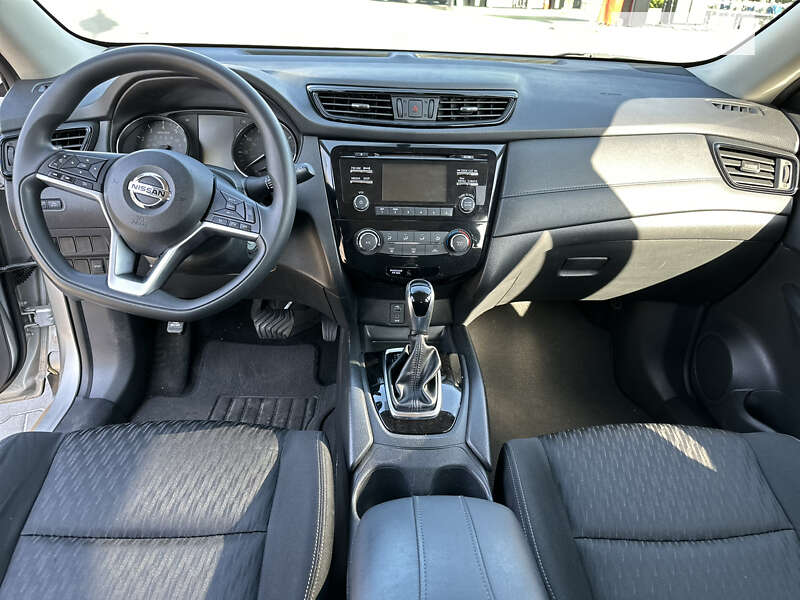 Позашляховик / Кросовер Nissan Rogue 2017 в Черкасах