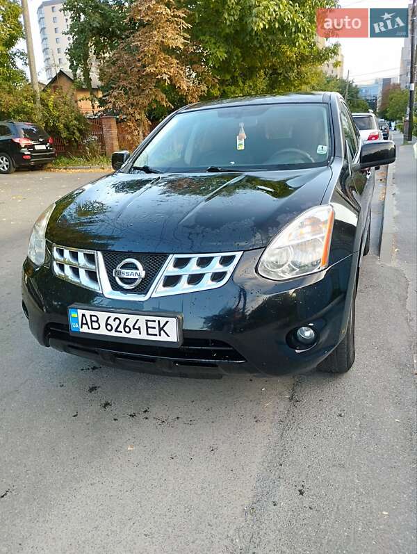Внедорожник / Кроссовер Nissan Rogue 2013 в Виннице