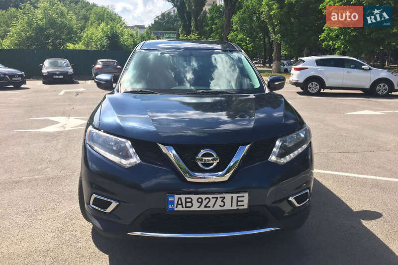 Внедорожник / Кроссовер Nissan Rogue 2015 в Ивано-Франковске