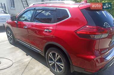 Внедорожник / Кроссовер Nissan Rogue 2017 в 