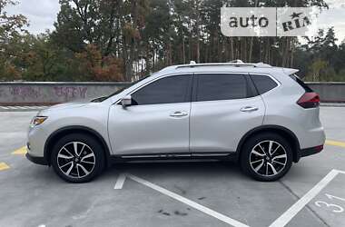 Внедорожник / Кроссовер Nissan Rogue 2018 в Киеве