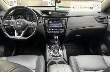 Внедорожник / Кроссовер Nissan Rogue 2018 в Киеве