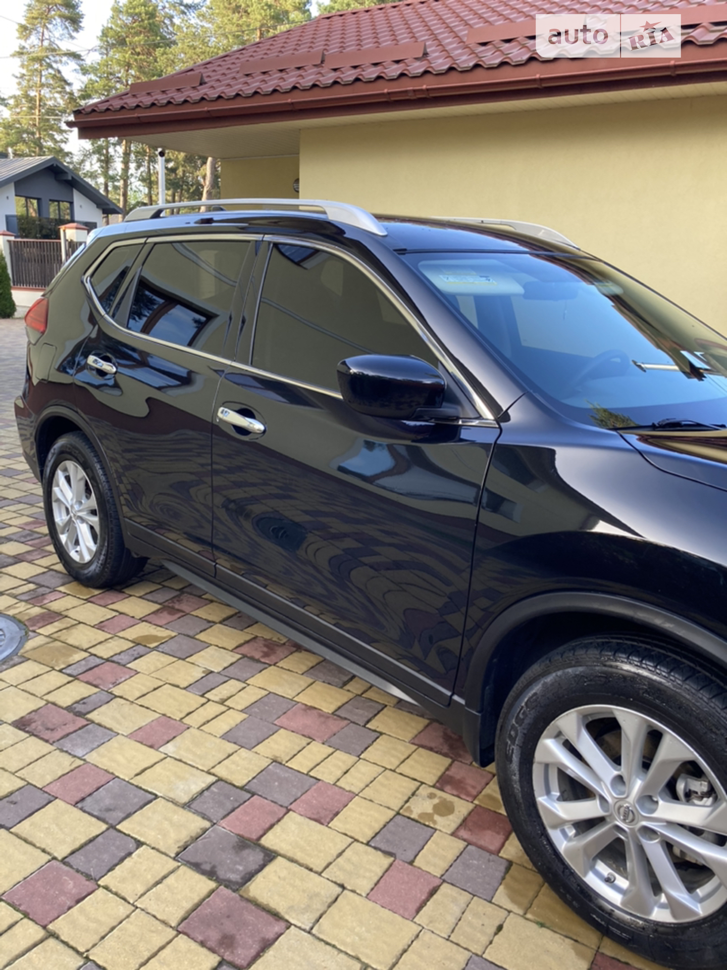 2017 Nissan Rogue - мініатюра 2