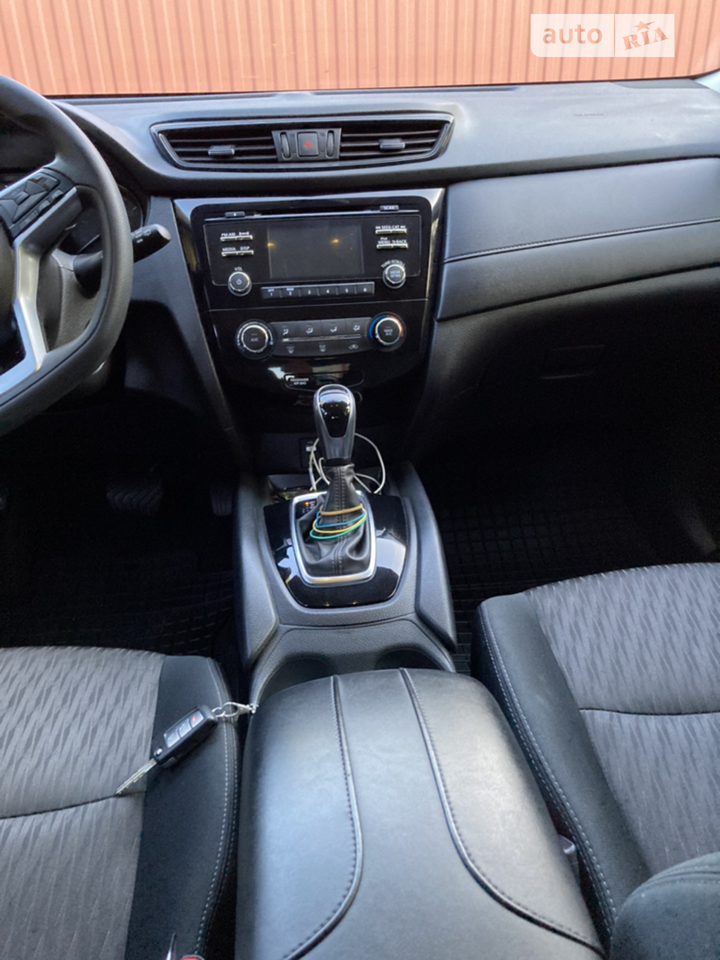2017 Nissan Rogue - мініатюра 16