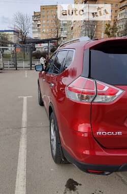 Внедорожник / Кроссовер Nissan Rogue 2014 в Ровно