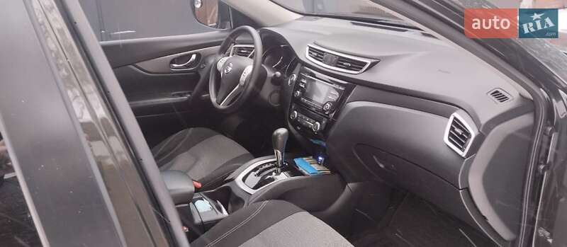 Позашляховик / Кросовер Nissan Rogue 2016 в Дніпрі