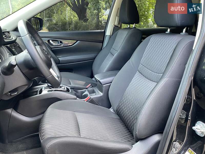 Позашляховик / Кросовер Nissan Rogue 2019 в Запоріжжі