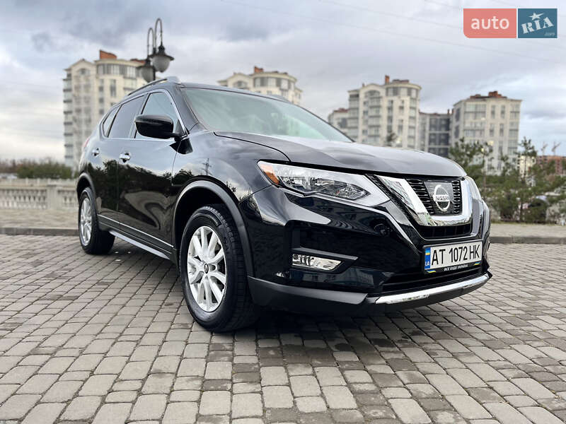 Позашляховик / Кросовер Nissan Rogue 2018 в Івано-Франківську