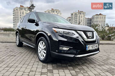 Внедорожник / Кроссовер Nissan Rogue 2018 в Ивано-Франковске