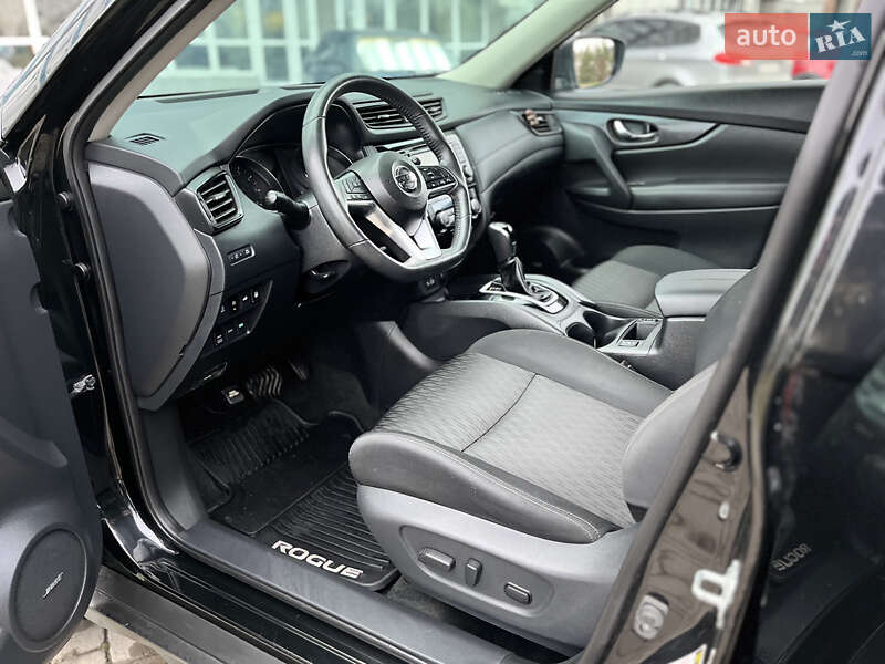 Позашляховик / Кросовер Nissan Rogue 2018 в Івано-Франківську