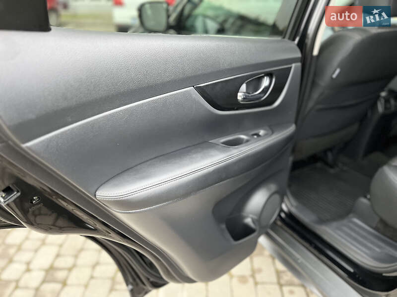 Позашляховик / Кросовер Nissan Rogue 2018 в Івано-Франківську