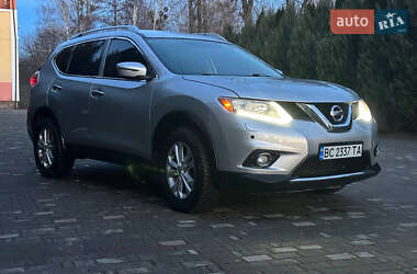 Внедорожник / Кроссовер Nissan Rogue 2015 в Самборе