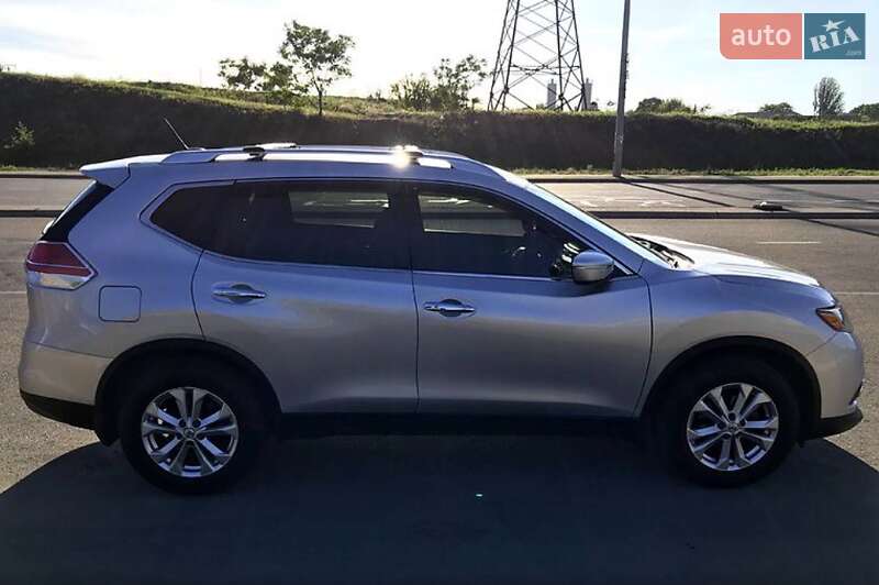 Позашляховик / Кросовер Nissan Rogue 2015 в Черкасах