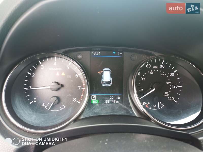 Позашляховик / Кросовер Nissan Rogue 2017 в Тернополі