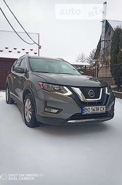 Позашляховик / Кросовер Nissan Rogue 2017 в Тернополі