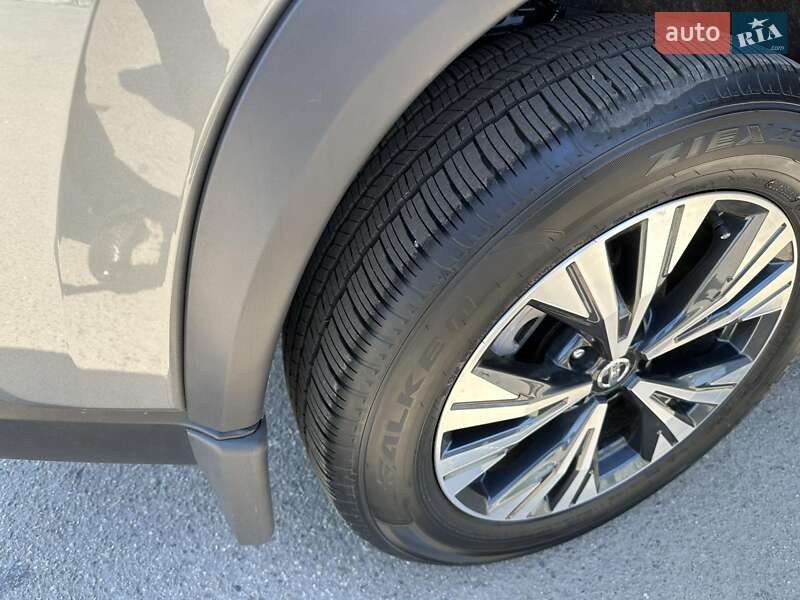 Позашляховик / Кросовер Nissan Rogue 2021 в Ізмаїлі